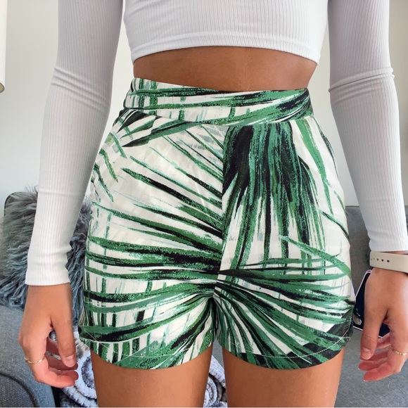 Dynamite Pants - Dynamite Palm Print Tropical Shorts